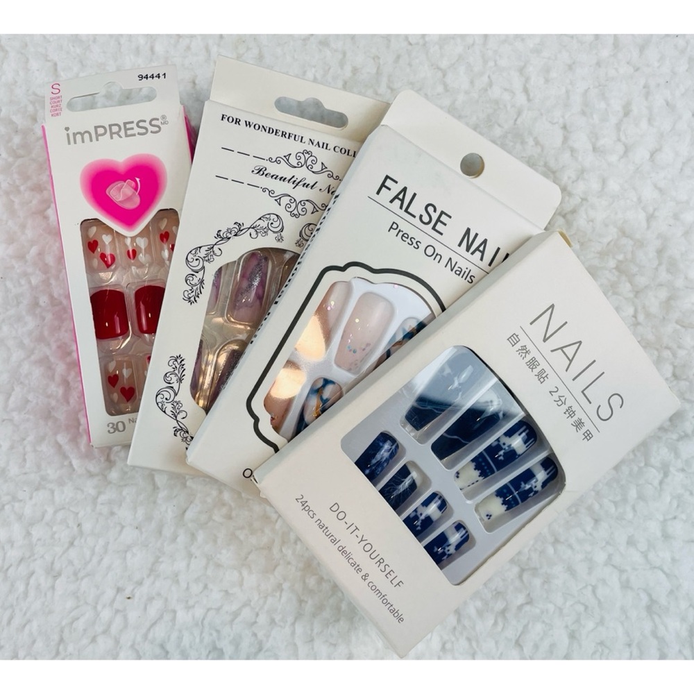(NIB) Bundle of 4 Variety Press On Nails - Picture 12 of 12